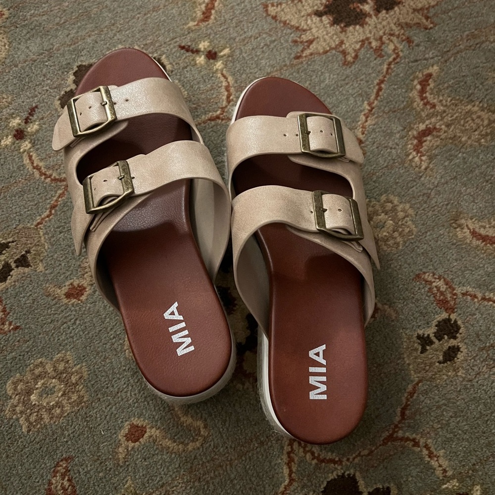 MIA Women's Beige Double-Buckle Sandals